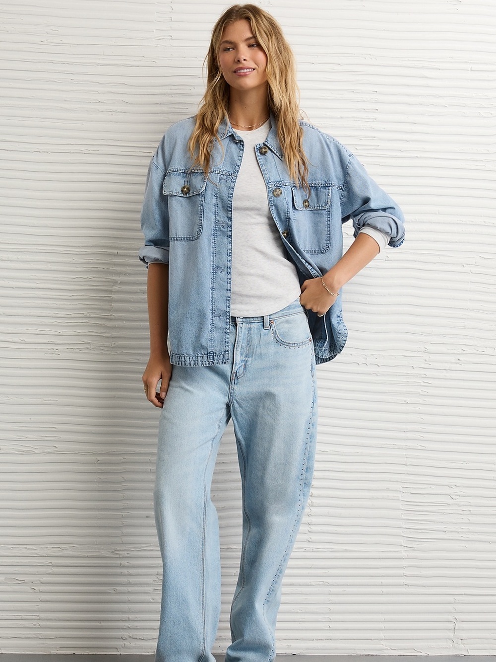 NWT AE Studded Light Wash Denim Button-Up Shirt Jacket - Picture 5 of 9